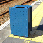 Metro Bin 03